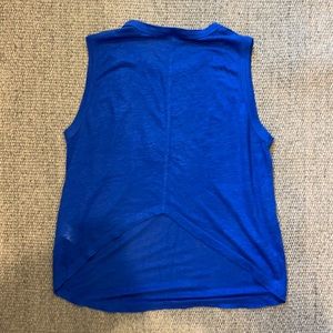 ALC linen v cut back tank too blue size M
